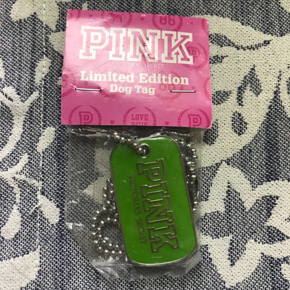 VS PINK DOG TAG NECKLACE HTF NEW RARE - Picture 3 of 3